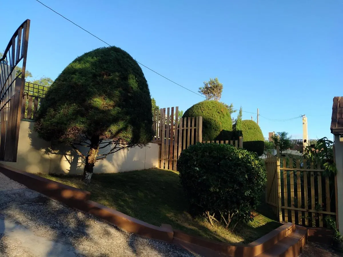 Gables Vacation Rentals With Private Gated Parking Onsite Knockpatrick 0*,  Jamaica