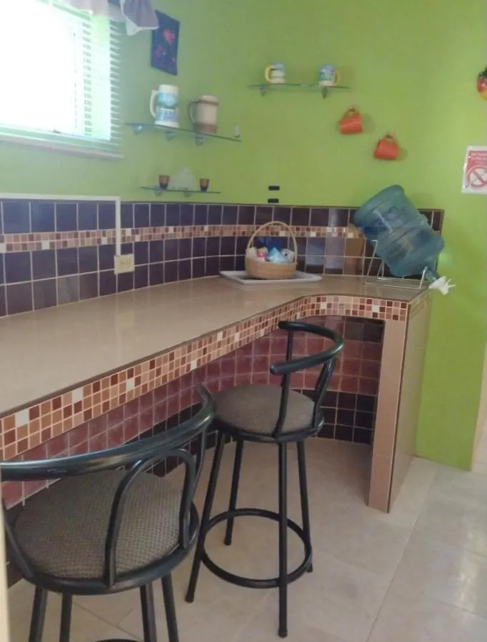Apartamento Gables Vacation Rentals With Private Gated Parking Onsite Knockpatrick